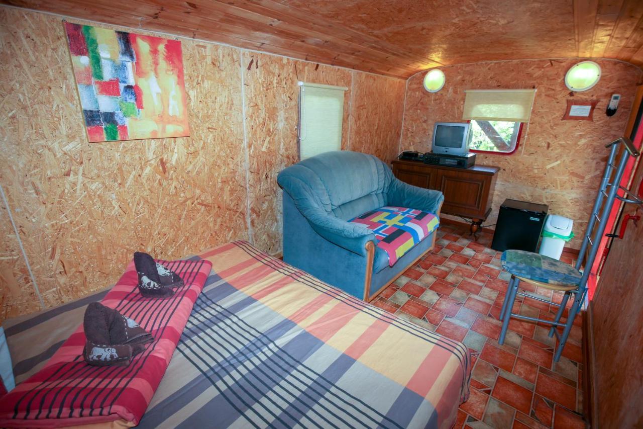Karavan Sturovo Luaran gambar