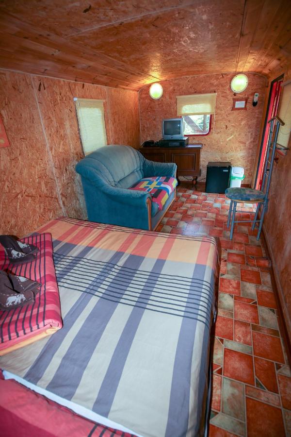 Karavan Sturovo Luaran gambar